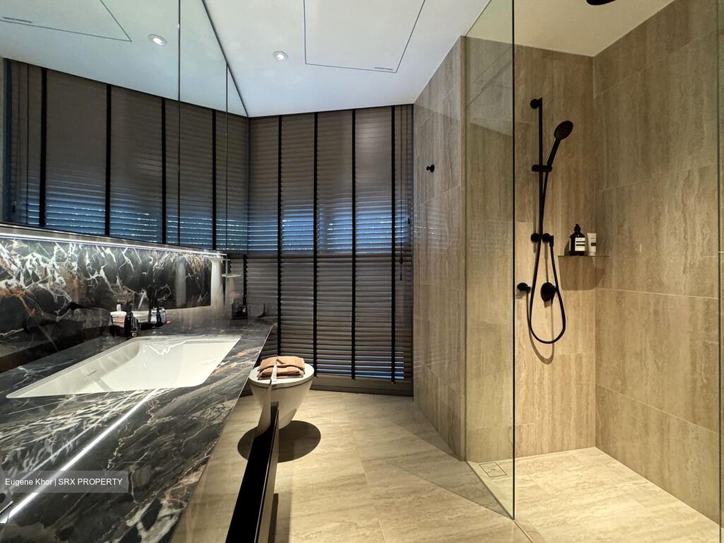 Shenton Way (D2), Condominium #524693491
